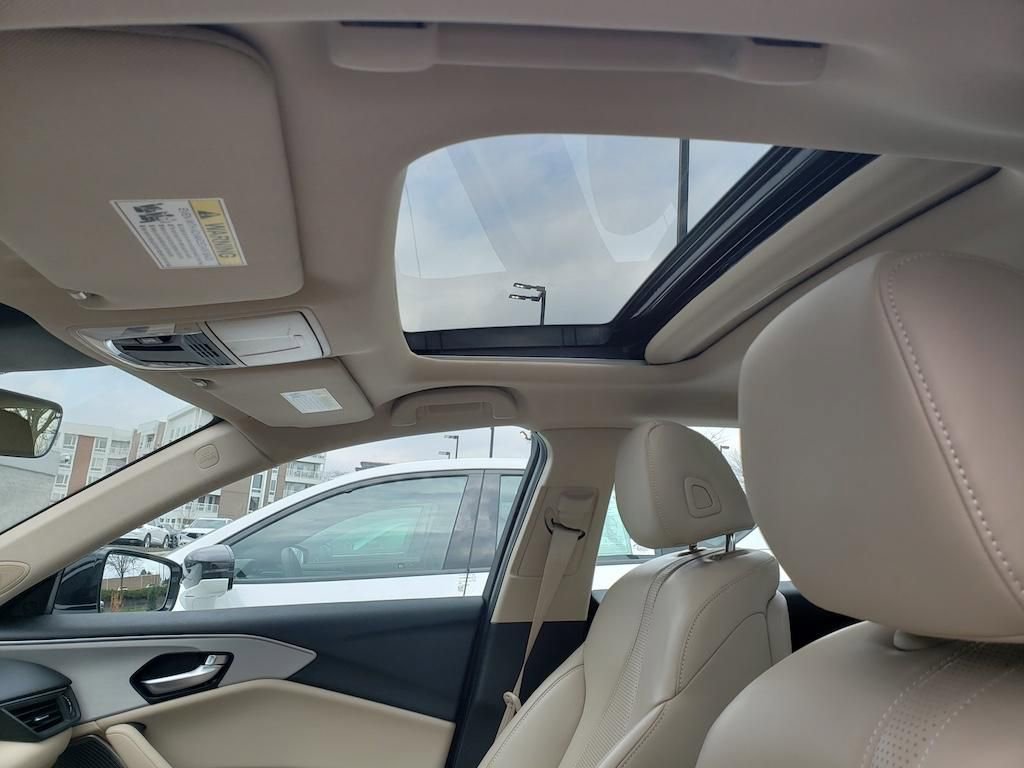 Certified 2025 Acura TLX w/ Technology Package image 32