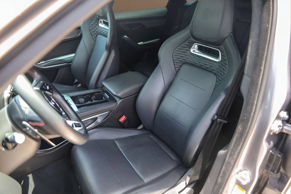 Used 2023 Jaguar F-PACE SVR AWD/4WD image 7