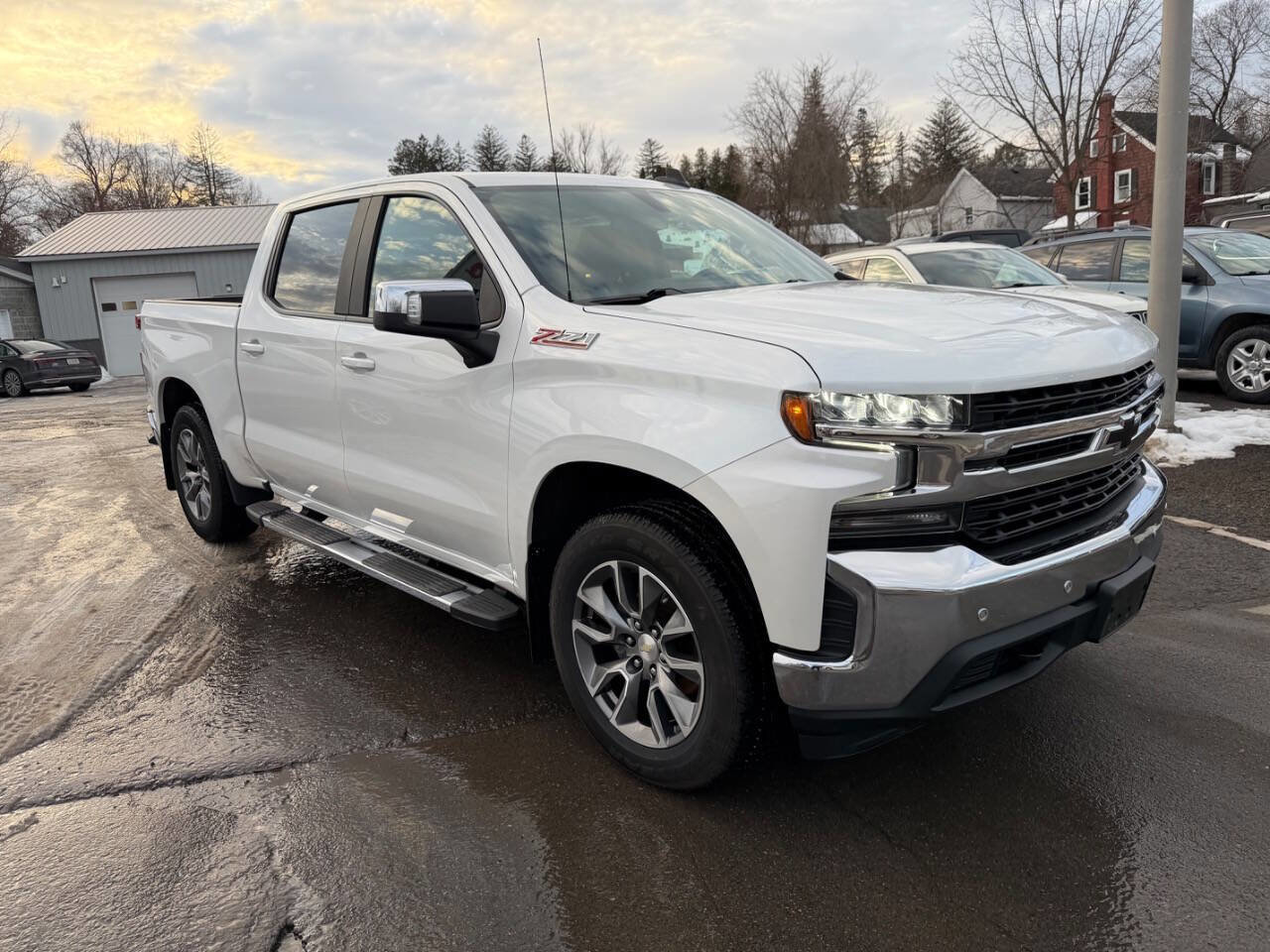Used 2019 Chevrolet Silverado 1500 LT w/ All-Star Edition AWD/4WD image 7