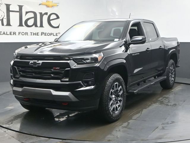 Used 2024 Chevrolet Colorado Z71 w/ Z71 Convenience Package 2 image 33