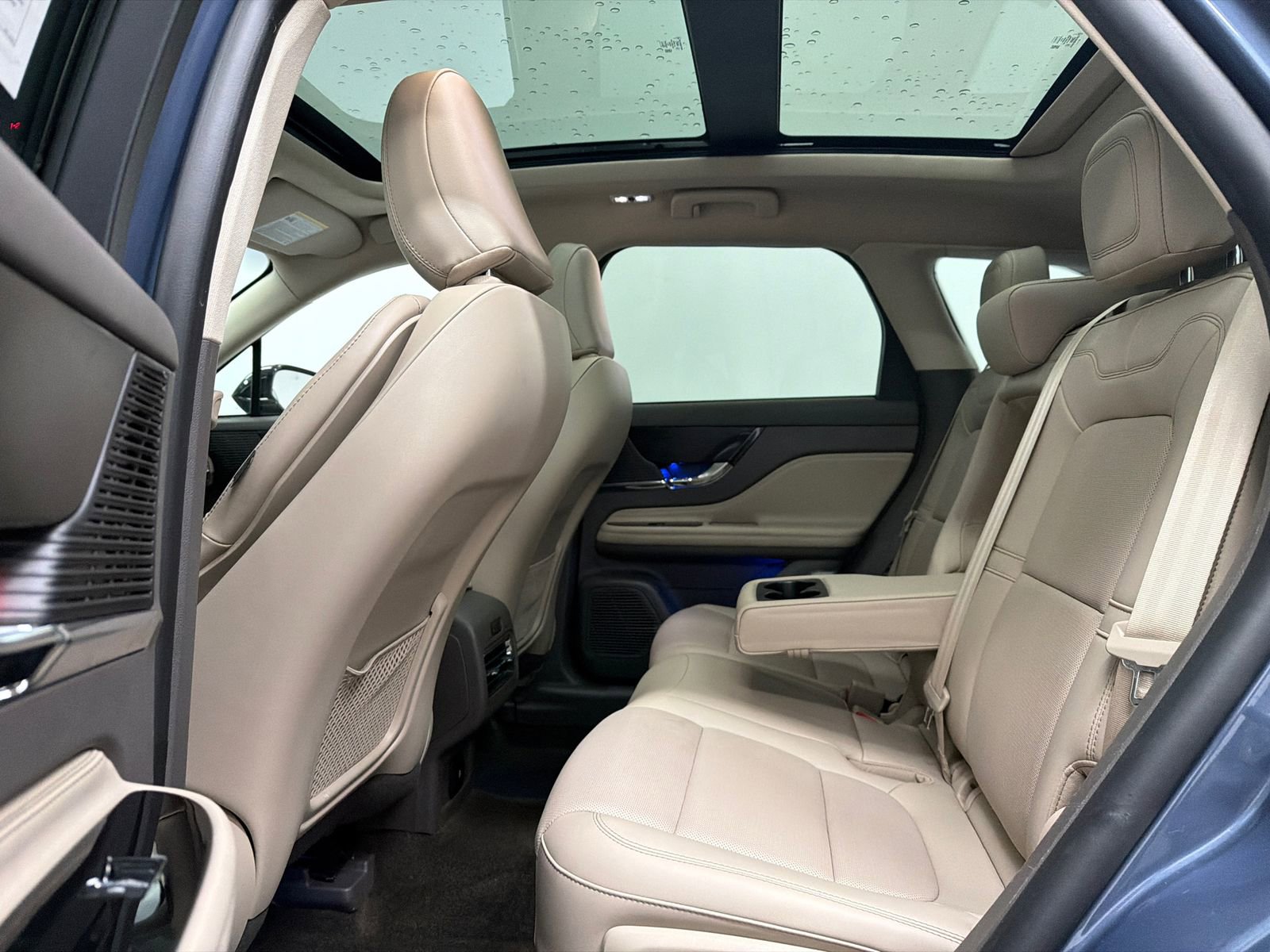 Used 2022 Lincoln Corsair AWD w/ Premium Package image 18