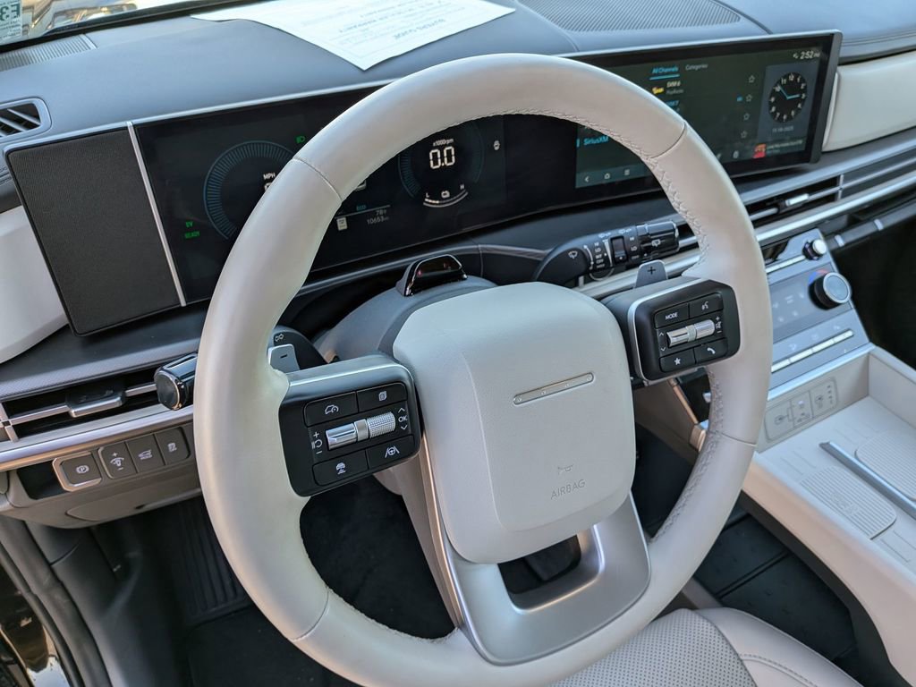 Used 2024 Hyundai Santa Fe SEL image 18