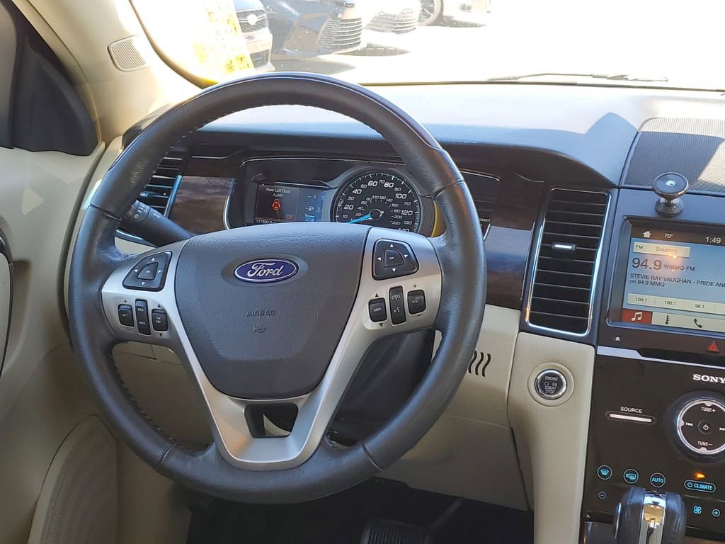 Used 2018 Ford Taurus Limited FWD image 30