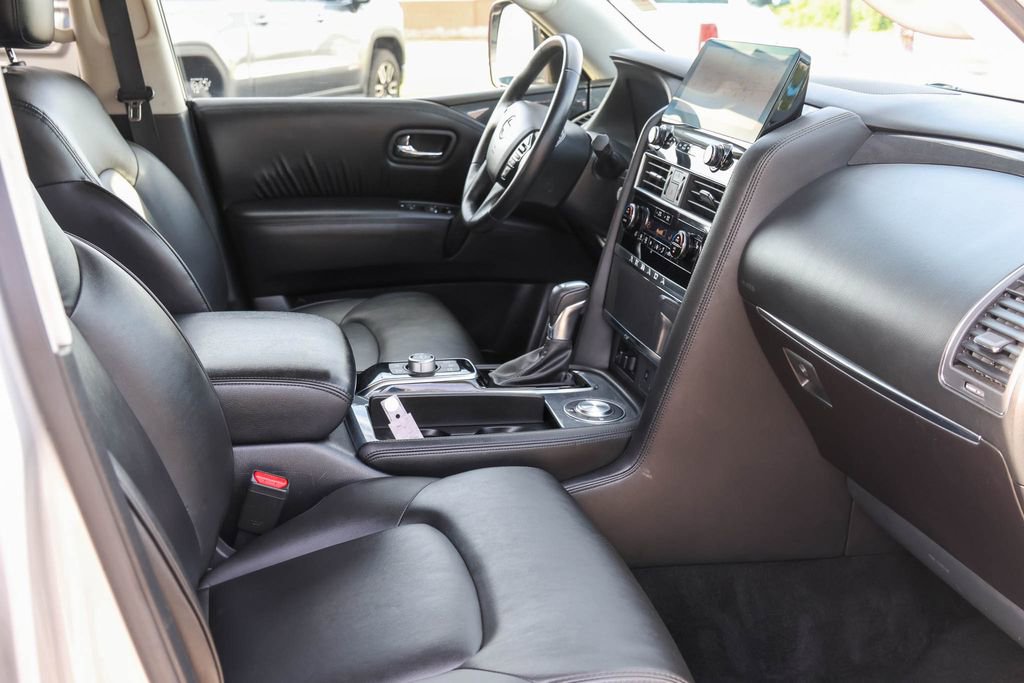 Used 2023 Nissan Armada SV RWD image 15