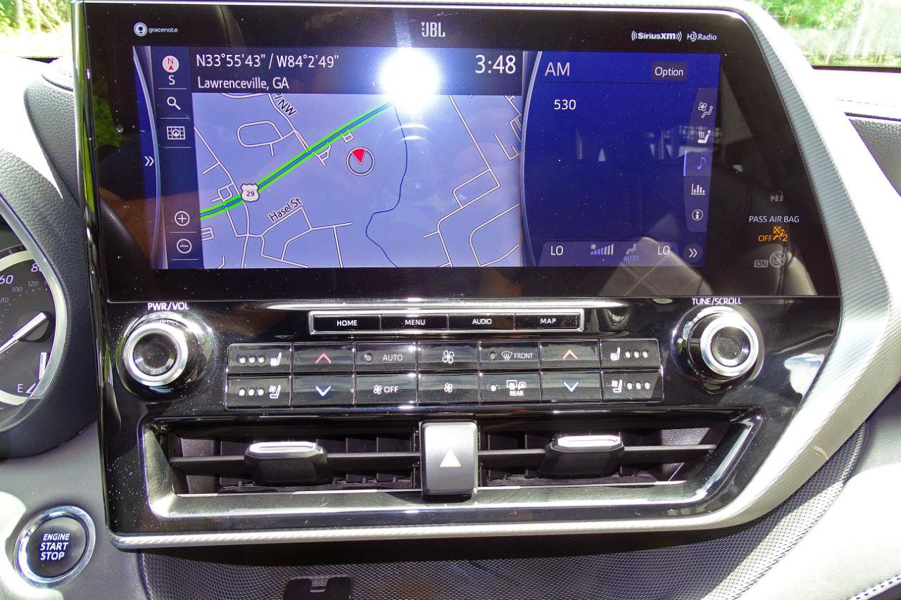 Used 2022 Toyota Highlander Platinum AWD/4WD image 26