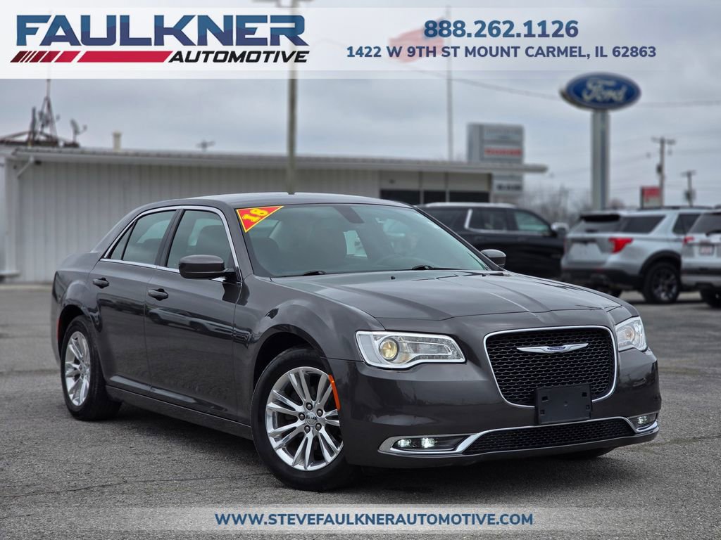 Certified 2018 Chrysler 300 Touring w/ Driver Convenience Group image 1
