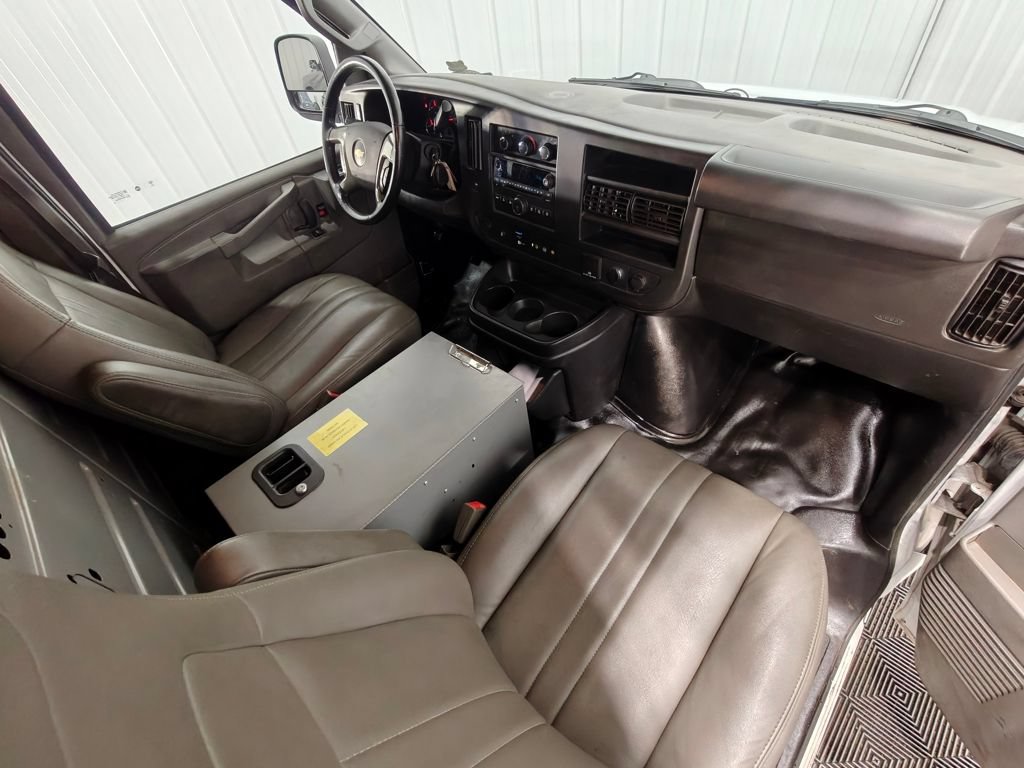 Used 2019 Chevrolet Express 3500 Extended w/ Driver Convenience Package RWD image 25