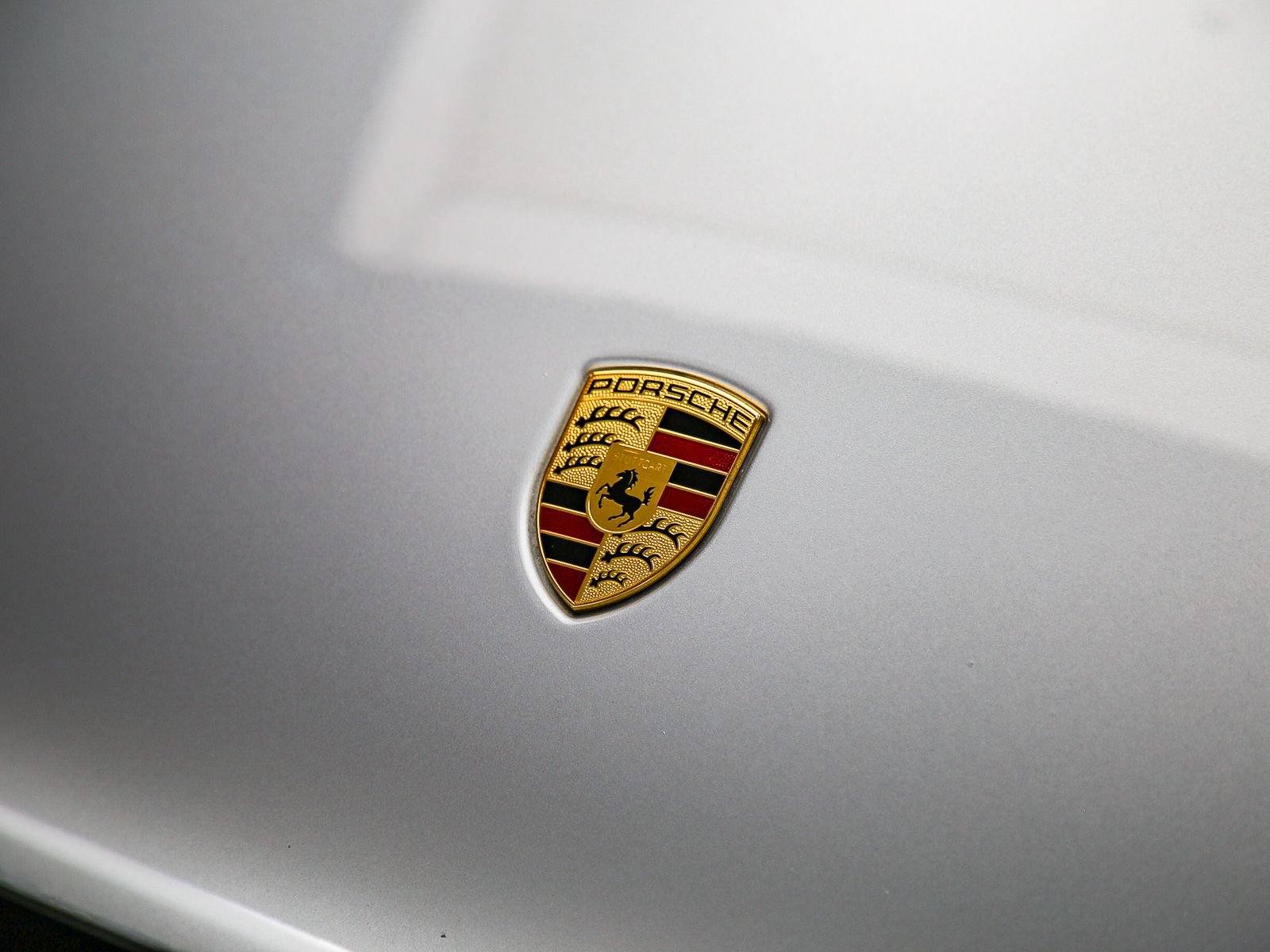 Certified 2022 Porsche Macan AWD/4WD image 12