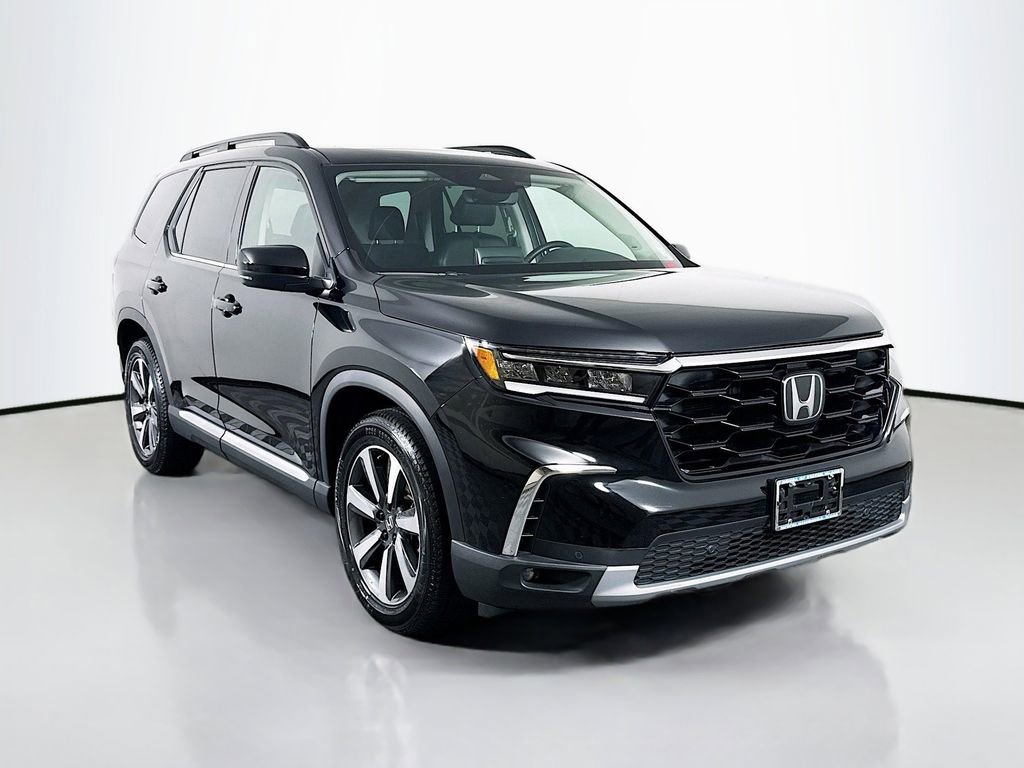 Certified 2023 Honda Pilot Touring