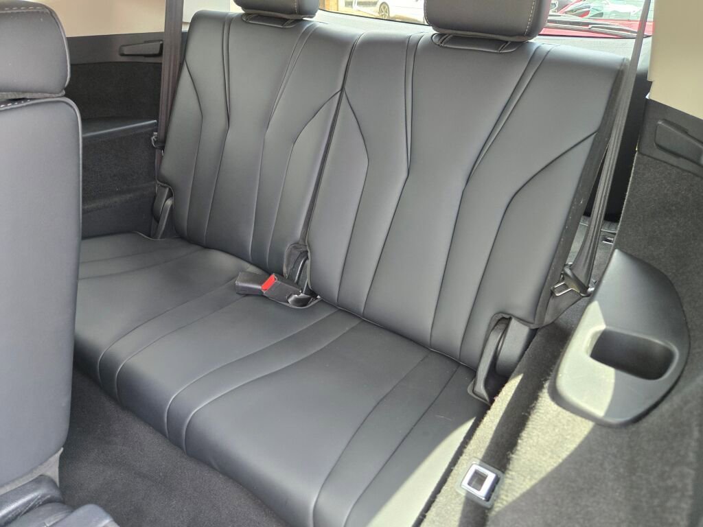 Used 2023 Acura MDX SH-AWD w/ Technology Package image 21