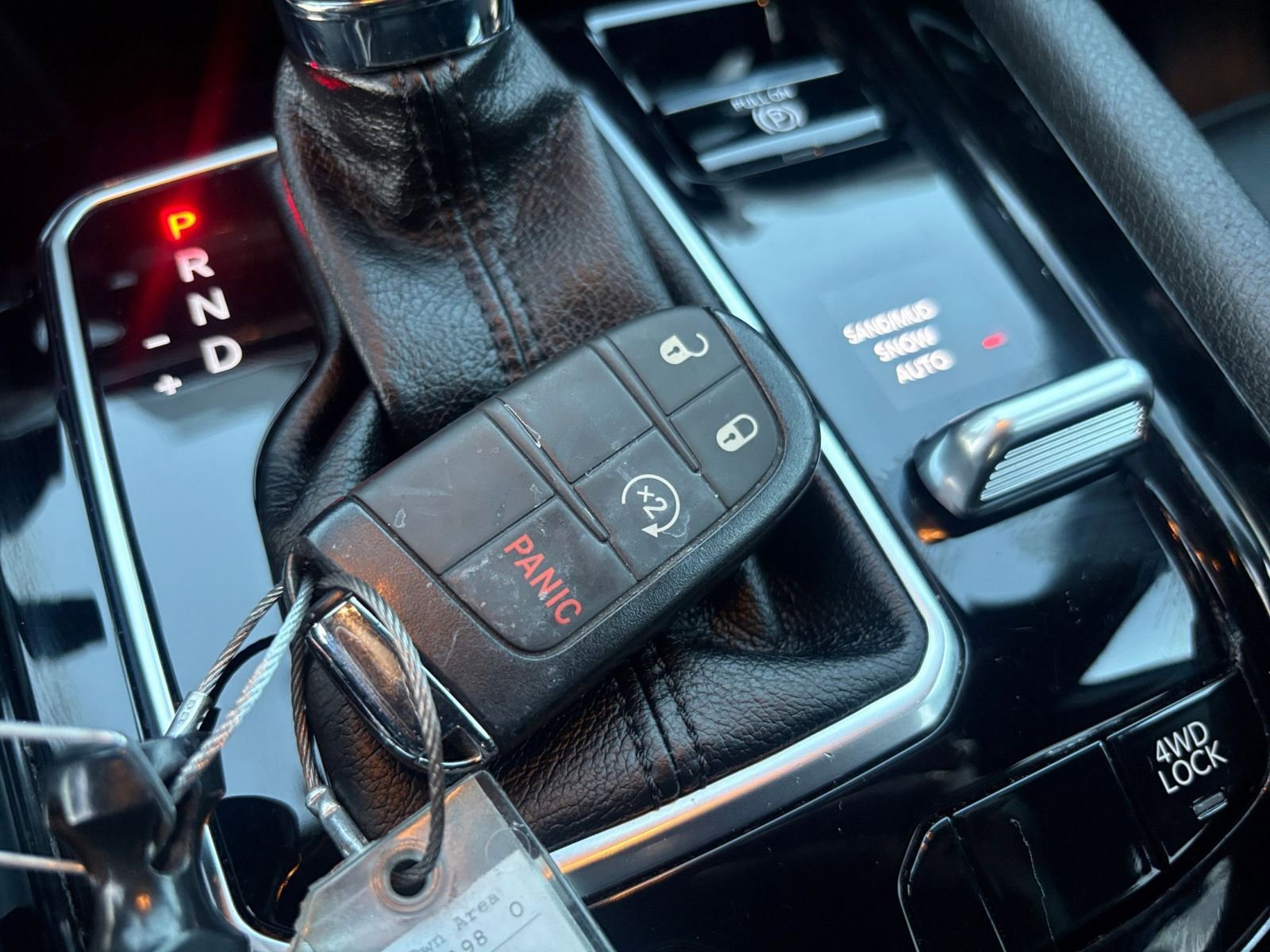 Used 2025 Jeep Compass Limited image 25