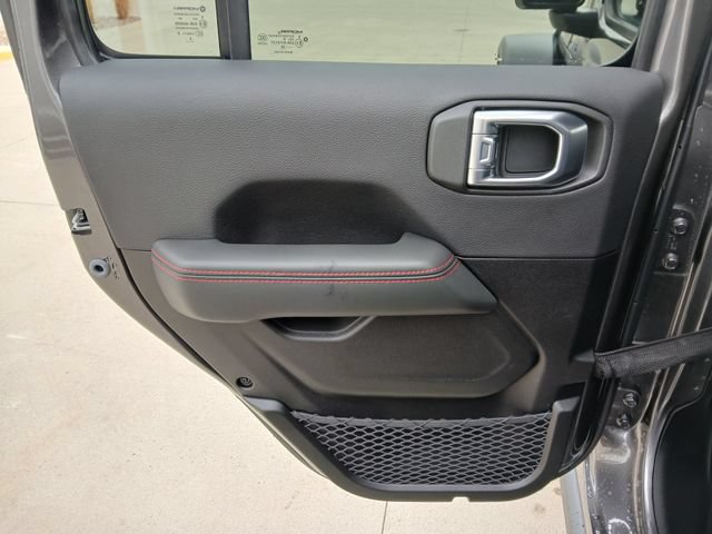 New 2026 Jeep Gladiator Rubicon w/ Steel Power Dome Hood Package AWD/4WD image 13
