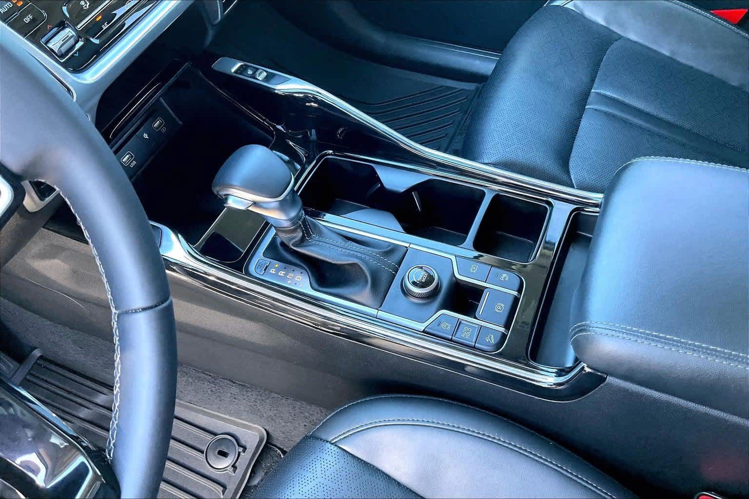 Certified 2023 Kia Sorento SX FWD image 14
