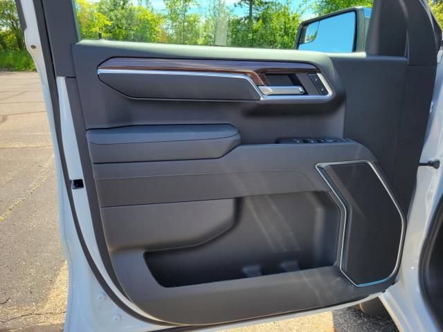 New 2026 Chevrolet Silverado 1500 LT AWD/4WD image 8