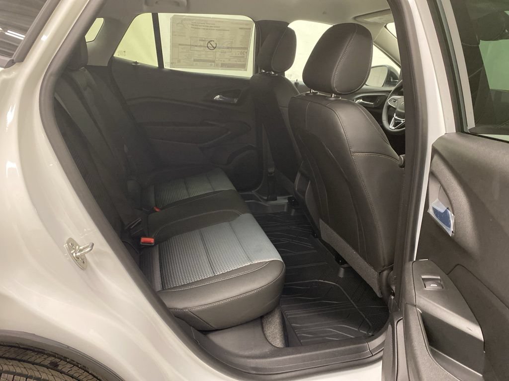 New 2026 Chevrolet Trax LT w/ Driver Confidence Package FWD image 17