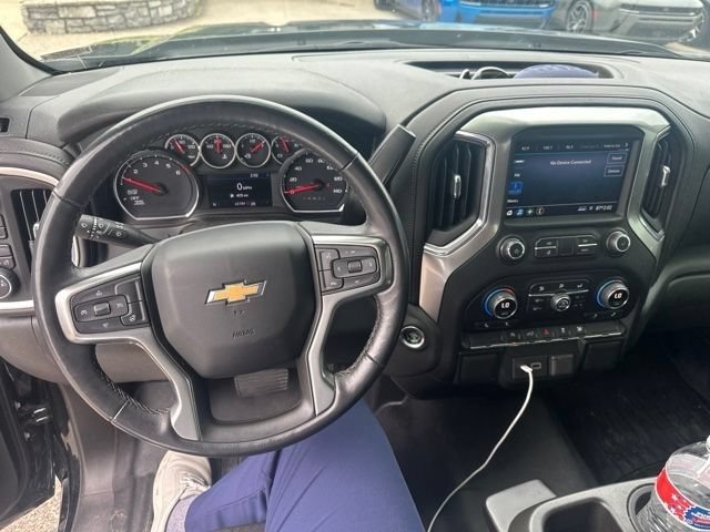 Used 2021 Chevrolet Silverado 1500 LT AWD/4WD image 21
