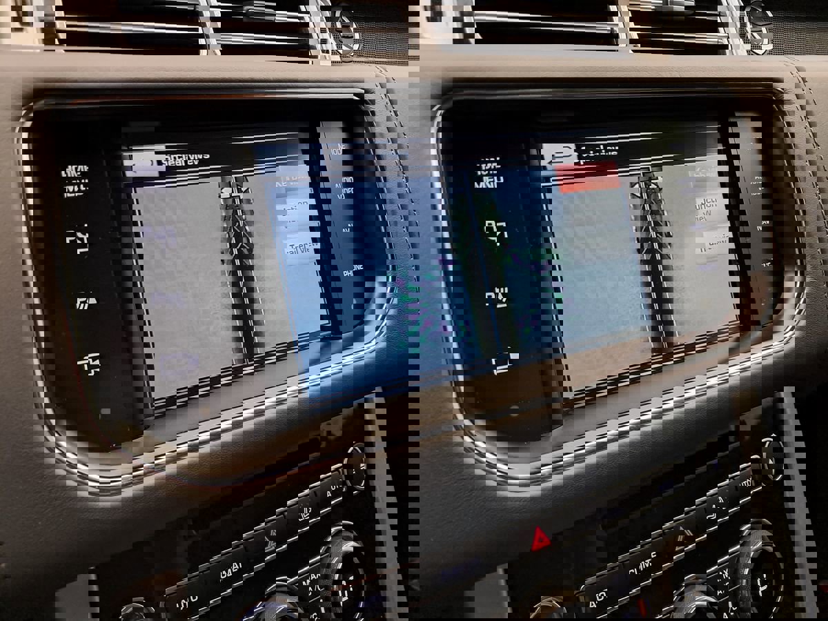 Used 2015 Land Rover Range Rover Long Wheelbase Autobiography image 30