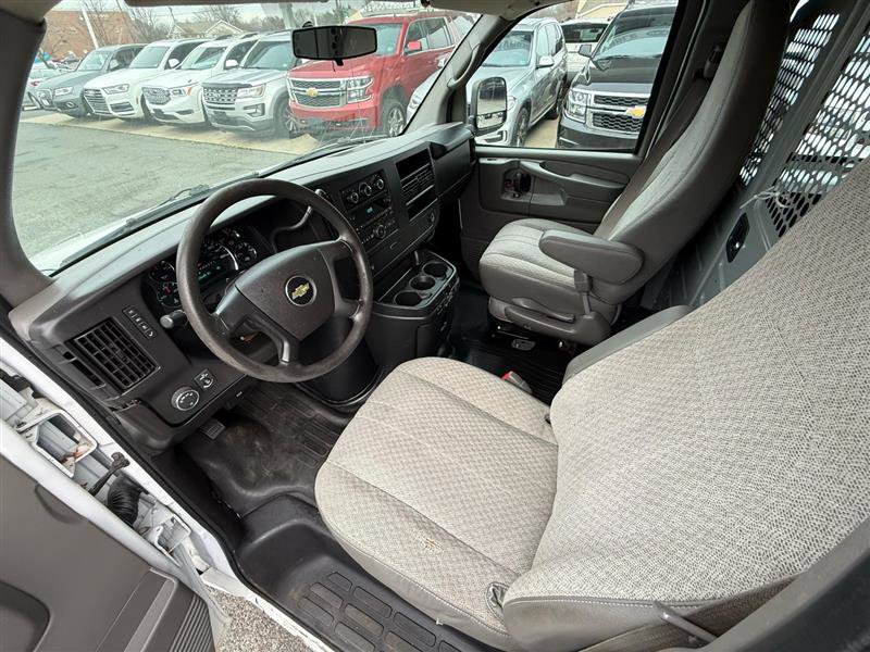 Used 2014 Chevrolet Express 1500 AWD image 27