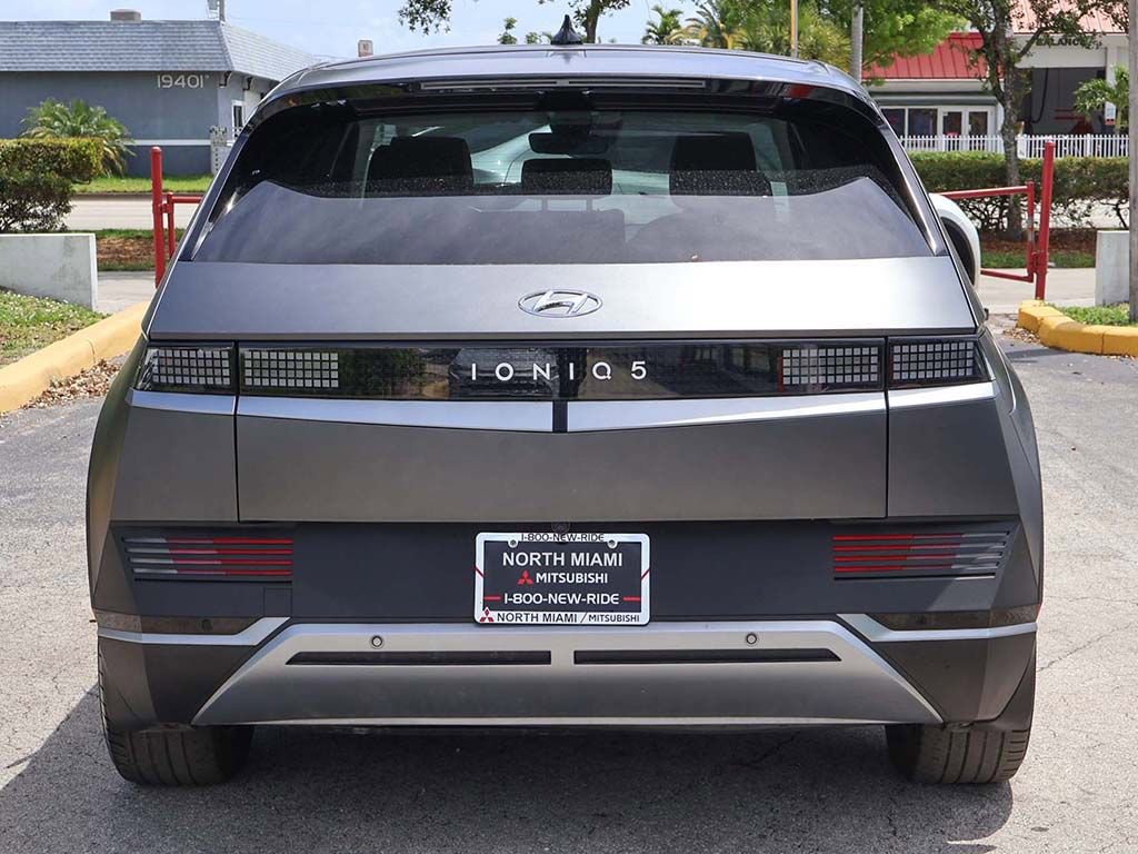 Used 2023 Hyundai Ioniq 5 SEL RWD image 13