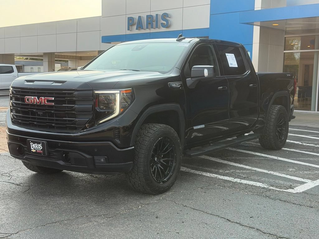 Used 2024 GMC Sierra 1500 Elevation w/ Elevation Premium Package AWD/4WD image 3