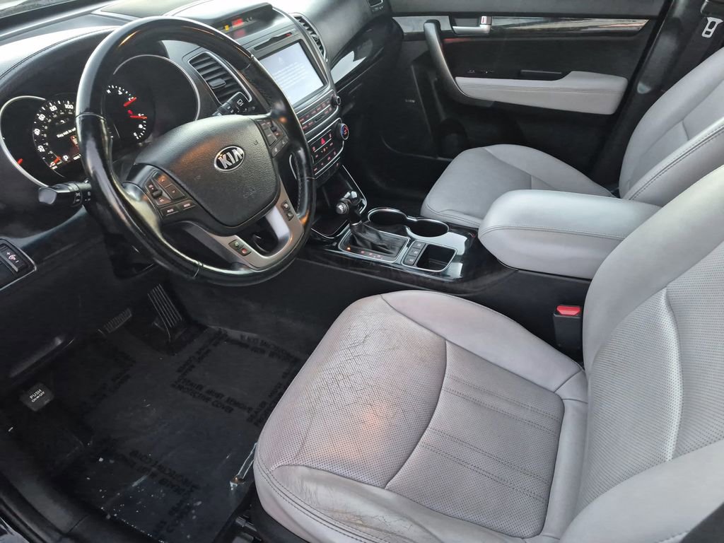Used 2014 Kia Sorento SX w/ 3rd Row Package image 20