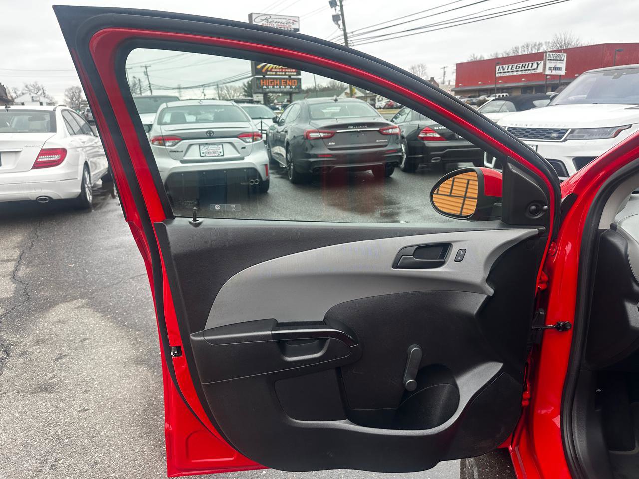 Used 2020 Chevrolet Sonic LT image 16