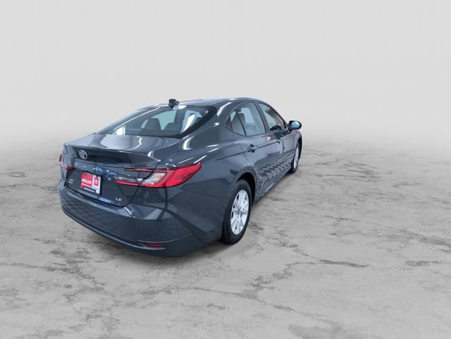 Used 2025 Toyota Camry SE image 9