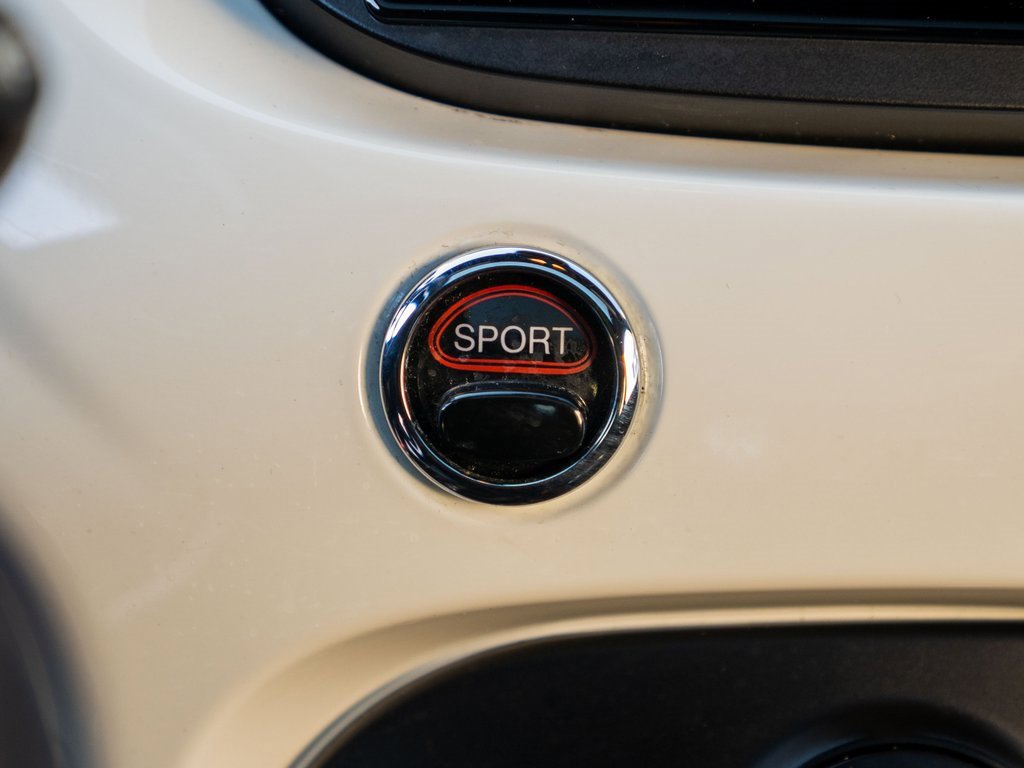 Used 2015 FIAT 500 Abarth w/ Comfort/Convenience Group image 23