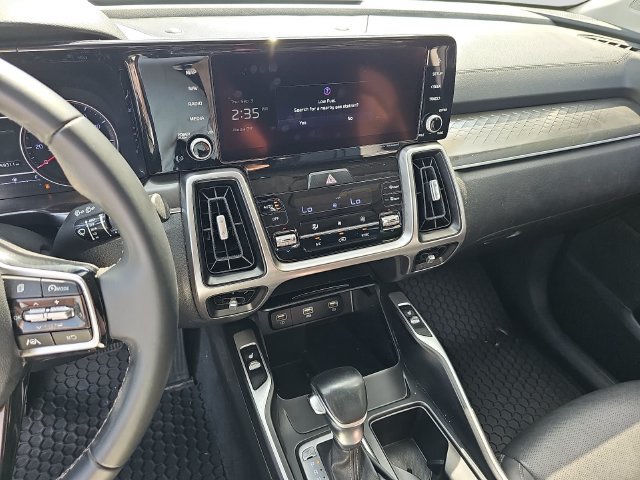 Used 2022 Kia Sorento S w/ Panoramic Sunroof Package FWD image 22
