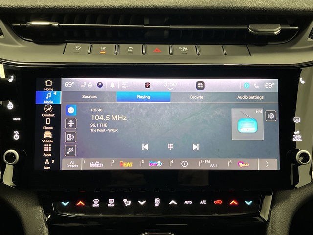 New 2026 Jeep Grand Cherokee Limited w/ Luxury Tech Group II AWD/4WD image 19