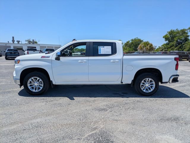 Used 2023 Chevrolet Silverado 1500 LT w/ Z71 Off-Road Package AWD/4WD image 4