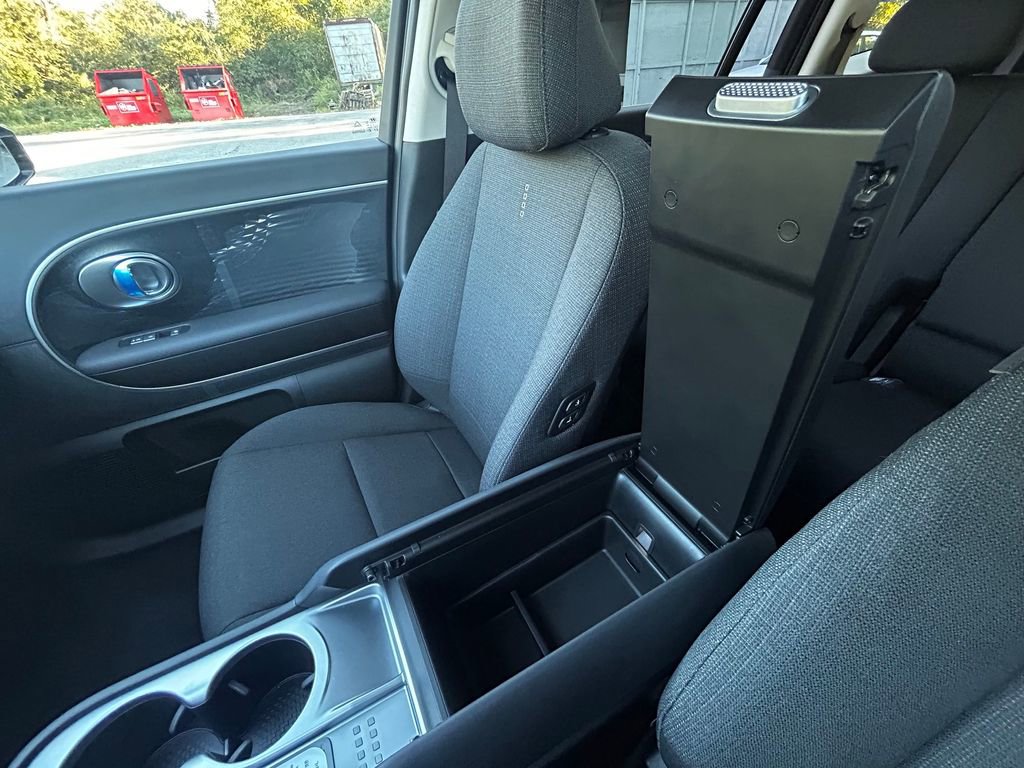 New 2026 Hyundai Ioniq 9 SE image 21