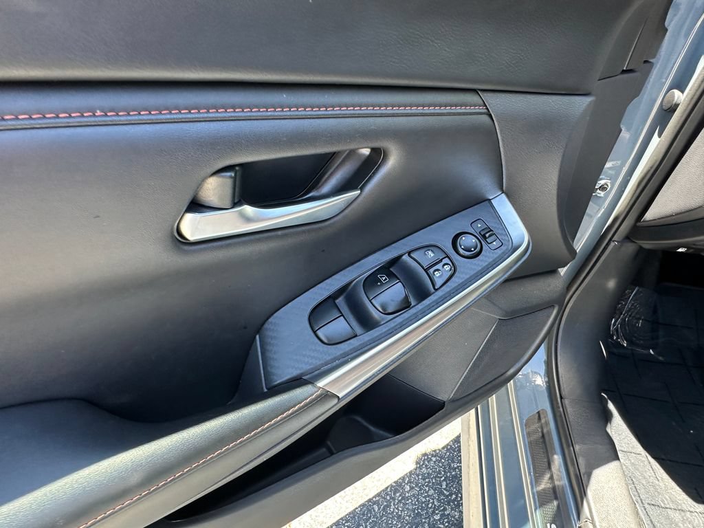 Used 2024 Nissan Sentra SR FWD image 23