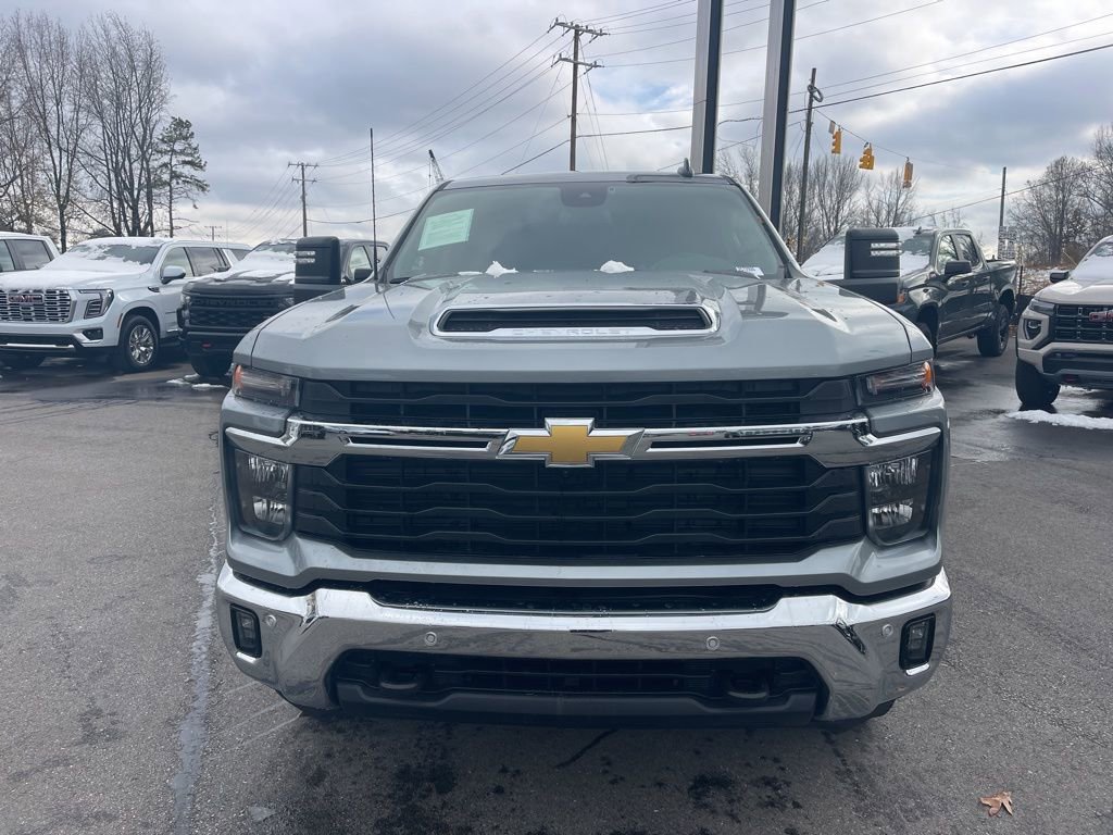 Used 2025 Chevrolet Silverado 2500 LT w/ Safety Package image 8