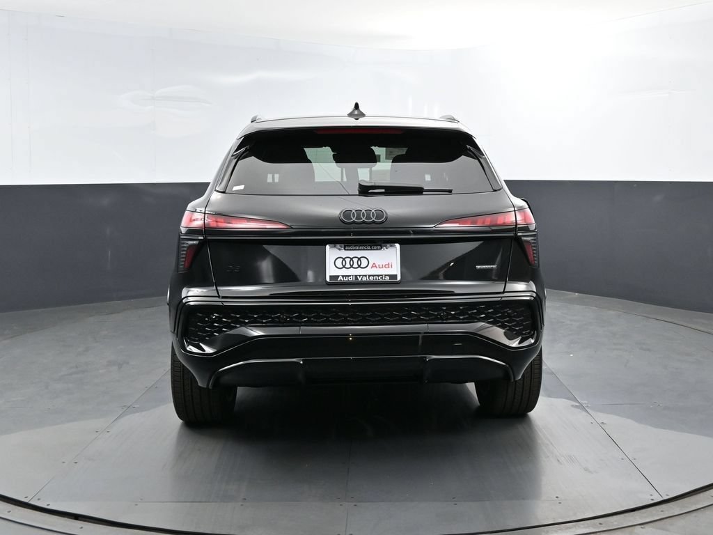 New 2026 Audi Q3 quattro 2.0T w/ Driver Assistance Package AWD/4WD image 25