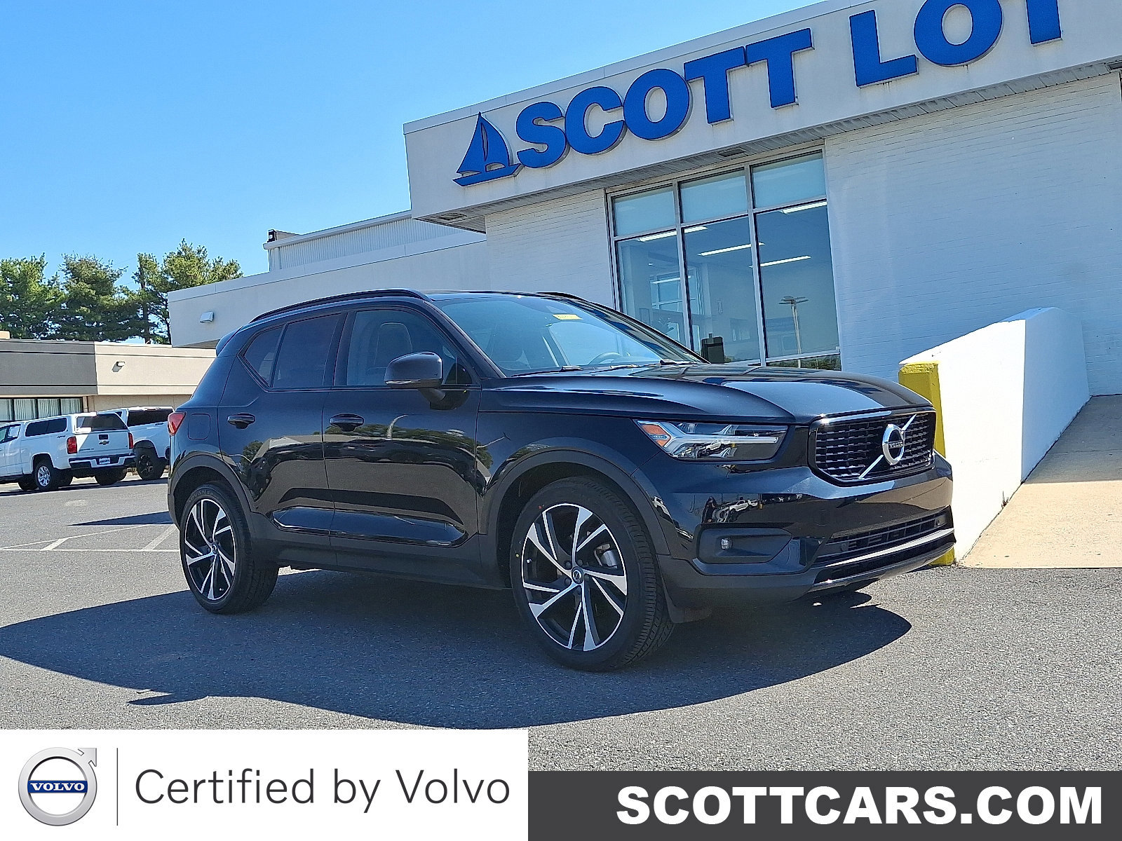 Certified 2021 Volvo XC40 T5 R-Design w/ Climate Package