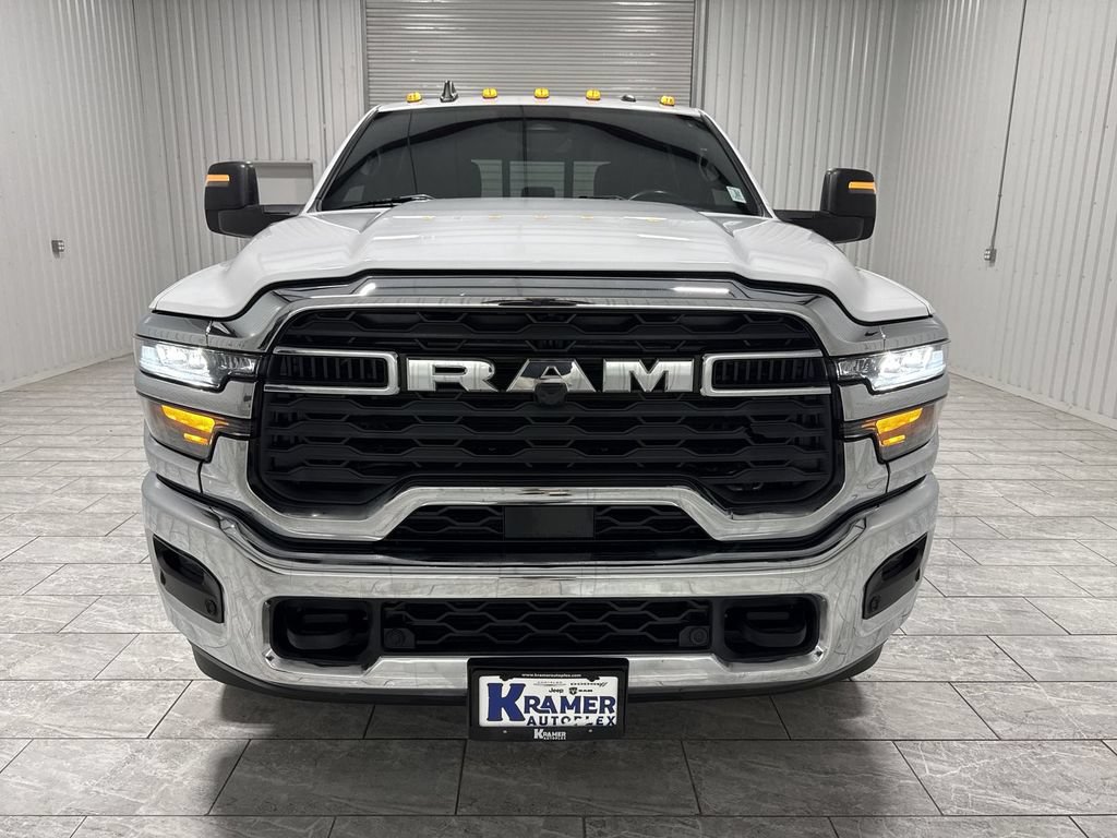 Used 2025 RAM 3500 Tradesman AWD/4WD image 32
