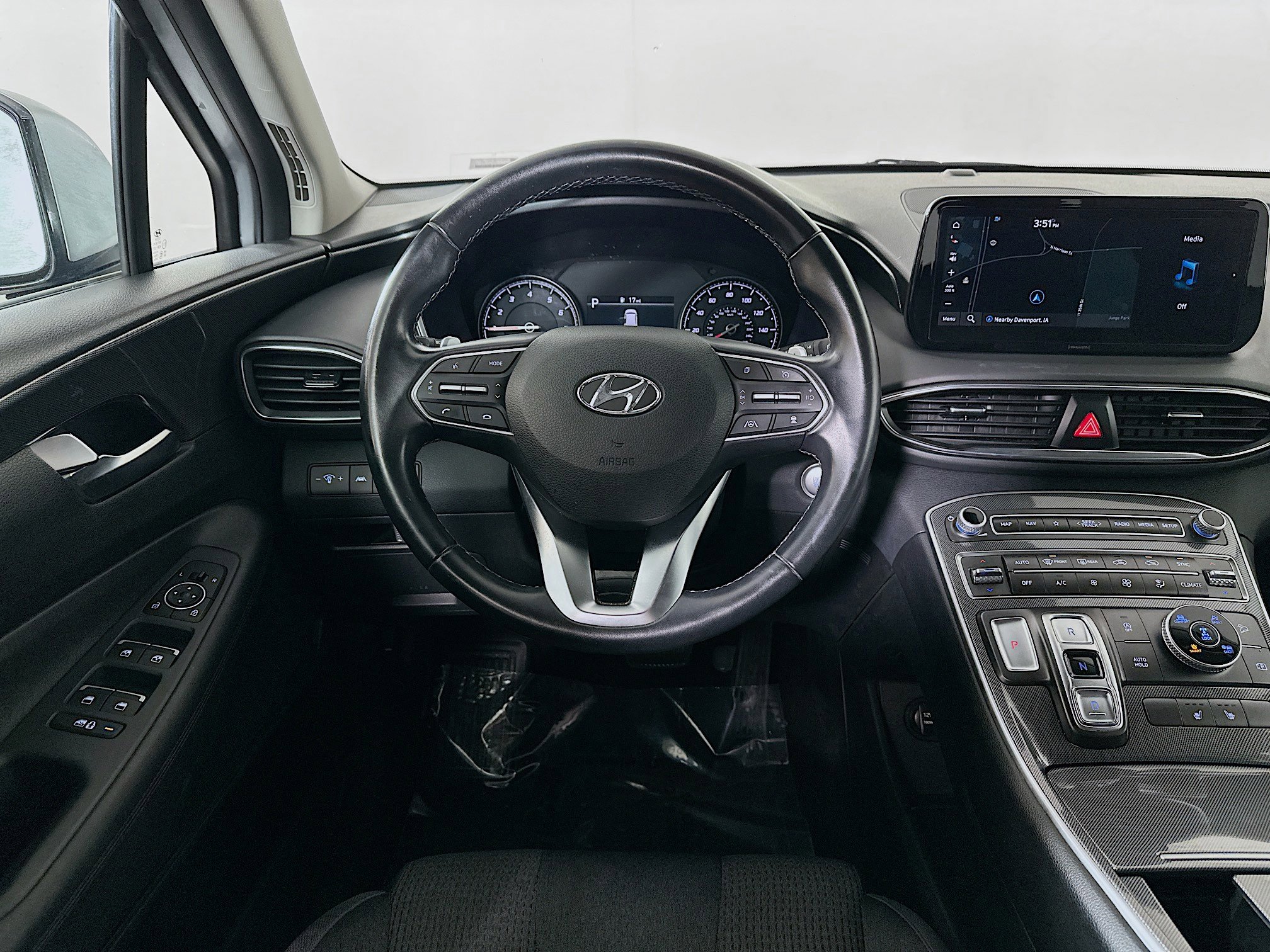 Certified 2023 Hyundai Santa Fe SEL image 20