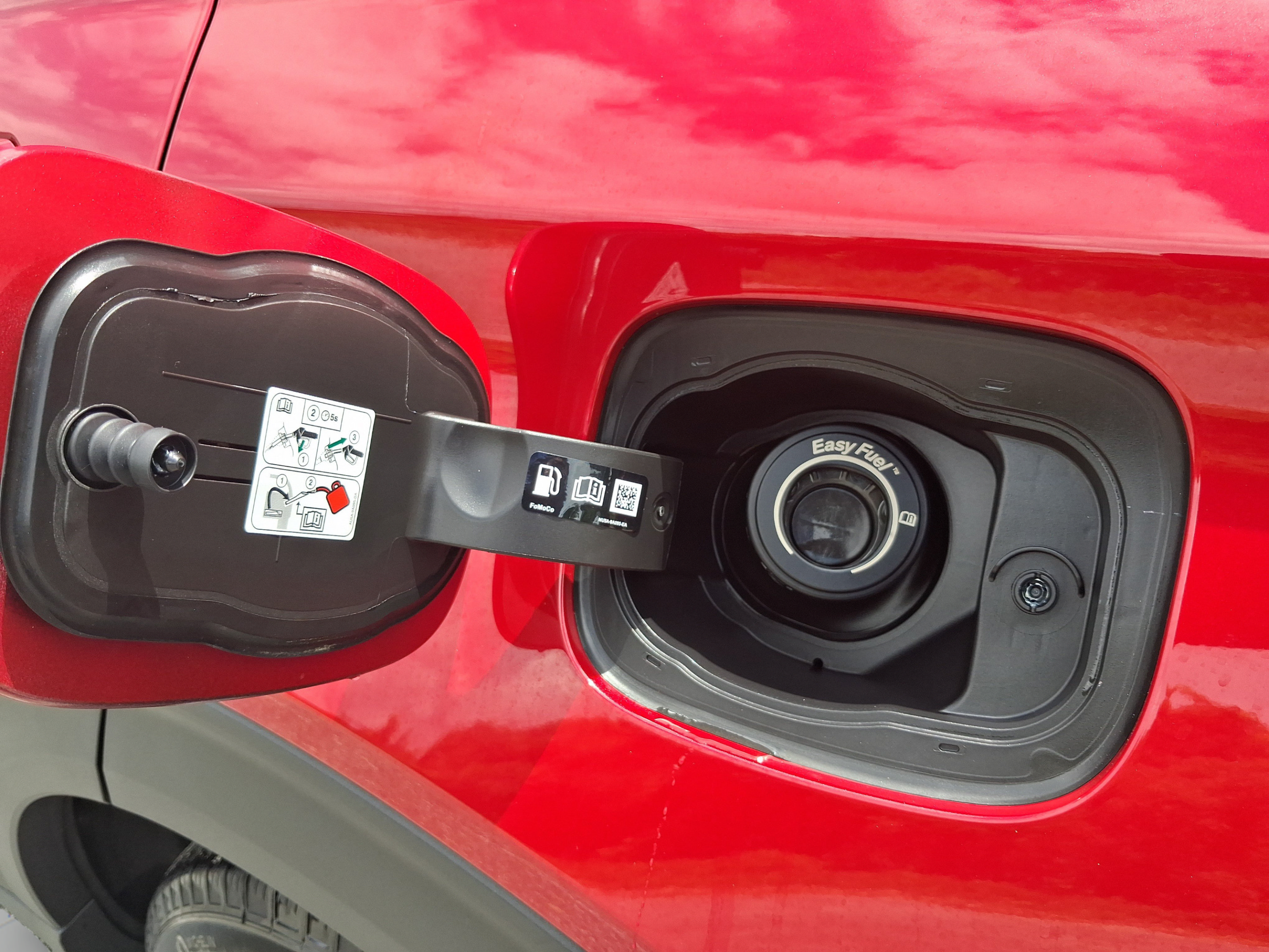 Used 2026 Ford Explorer Platinum RWD image 36