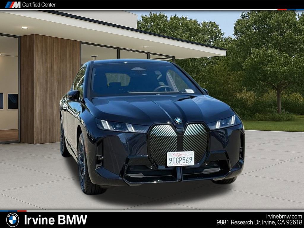 Used 2026 BMW iX xDrive45 w/ M Sport Package image 5