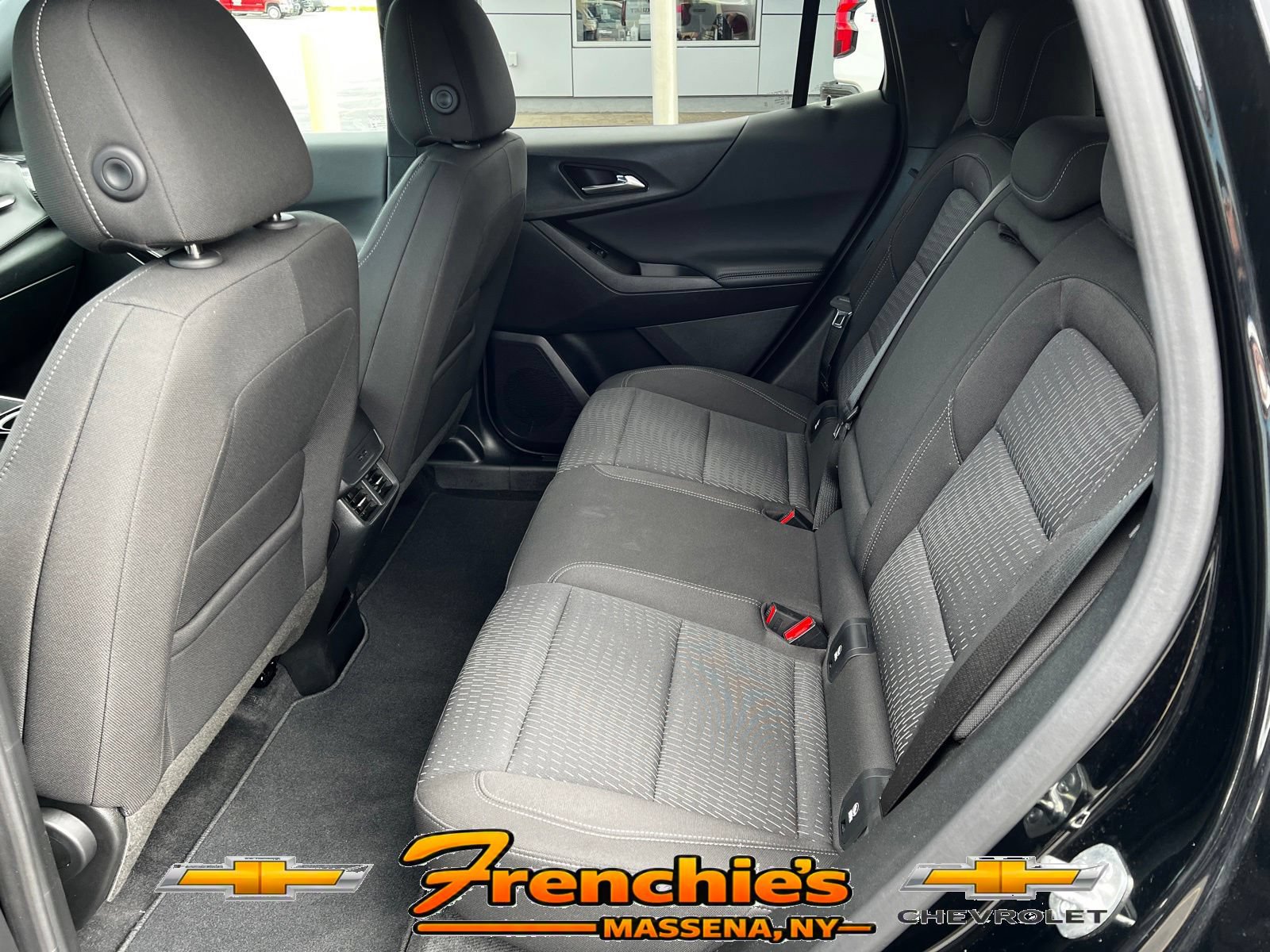 Used 2025 Chevrolet Equinox LT AWD/4WD image 7