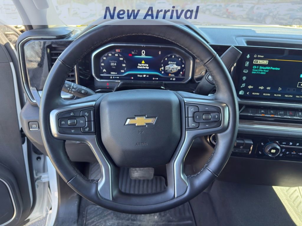 Used 2025 Chevrolet Silverado 1500 LT image 11