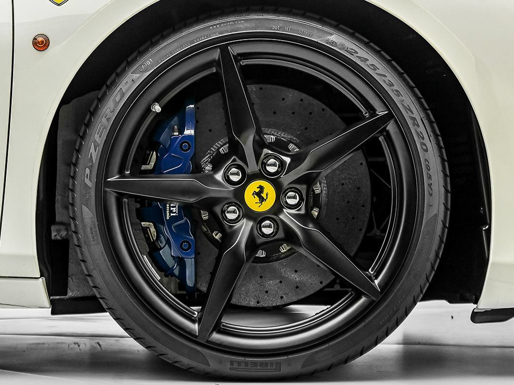 Used 2017 Ferrari 488 Spider RWD image 32