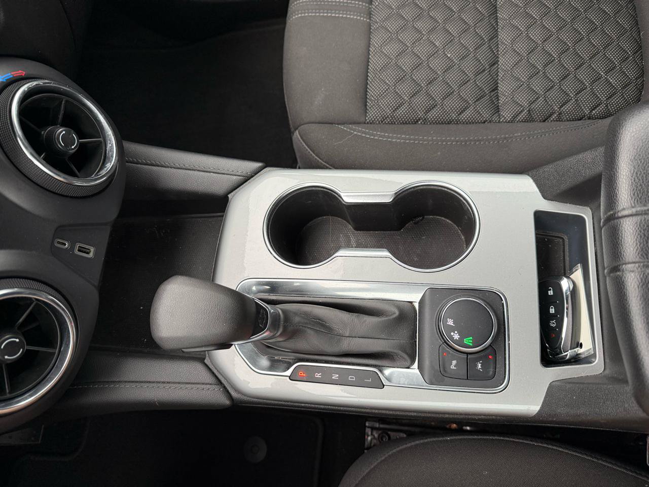 Used 2021 Chevrolet Blazer LT FWD image 16