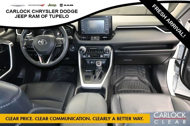 Used 2019 Toyota RAV4 XLE Premium w/ Cold Weather Package FWD image 34