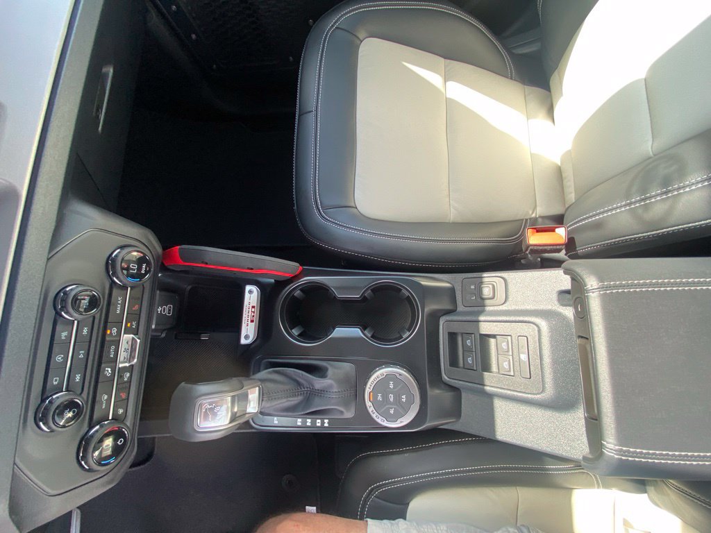 New 2026 Ford Bronco Outer Banks w/ Sasquatch Package AWD/4WD image 21