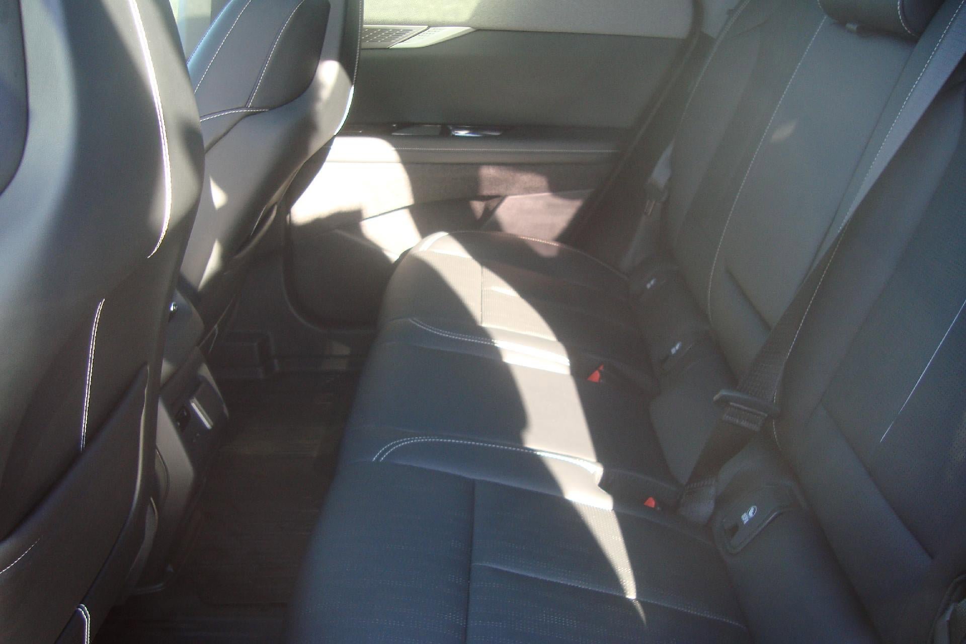 Used 2025 Cadillac Optiq Luxury 2 w/ LPO, Floor Liner Package image 15