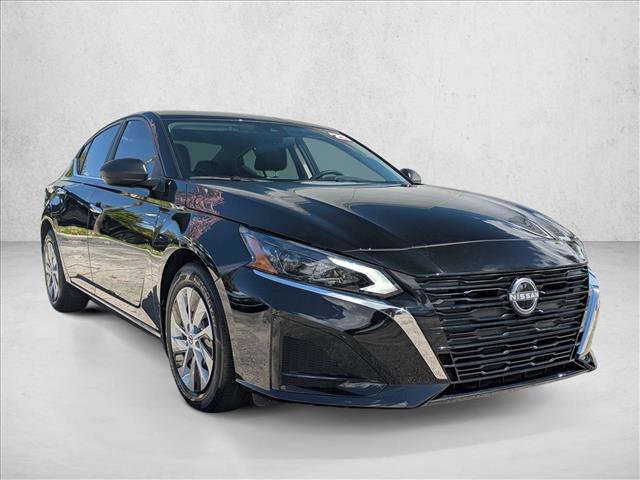 Certified 2025 Nissan Altima 2.5 S image 3