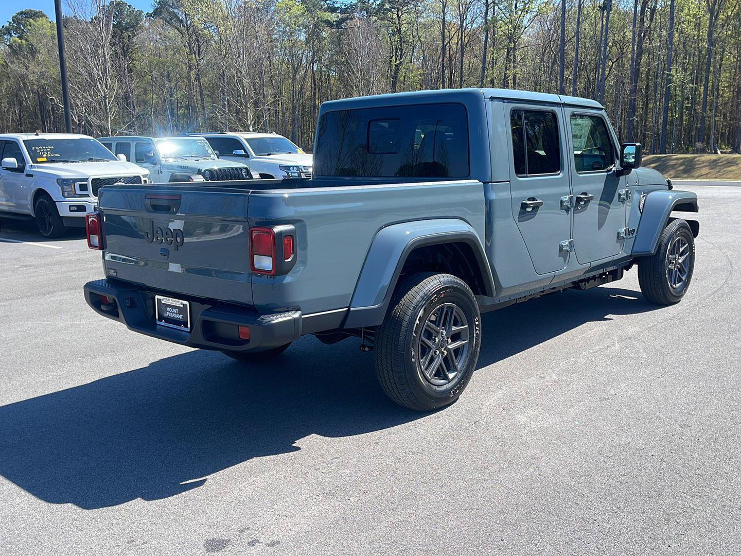 New 2026 Jeep Gladiator Sport AWD/4WD image 7