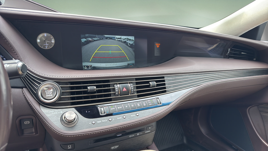 Used 2019 Lexus LS 500 AWD w/ Interior Upgrade Package image 33